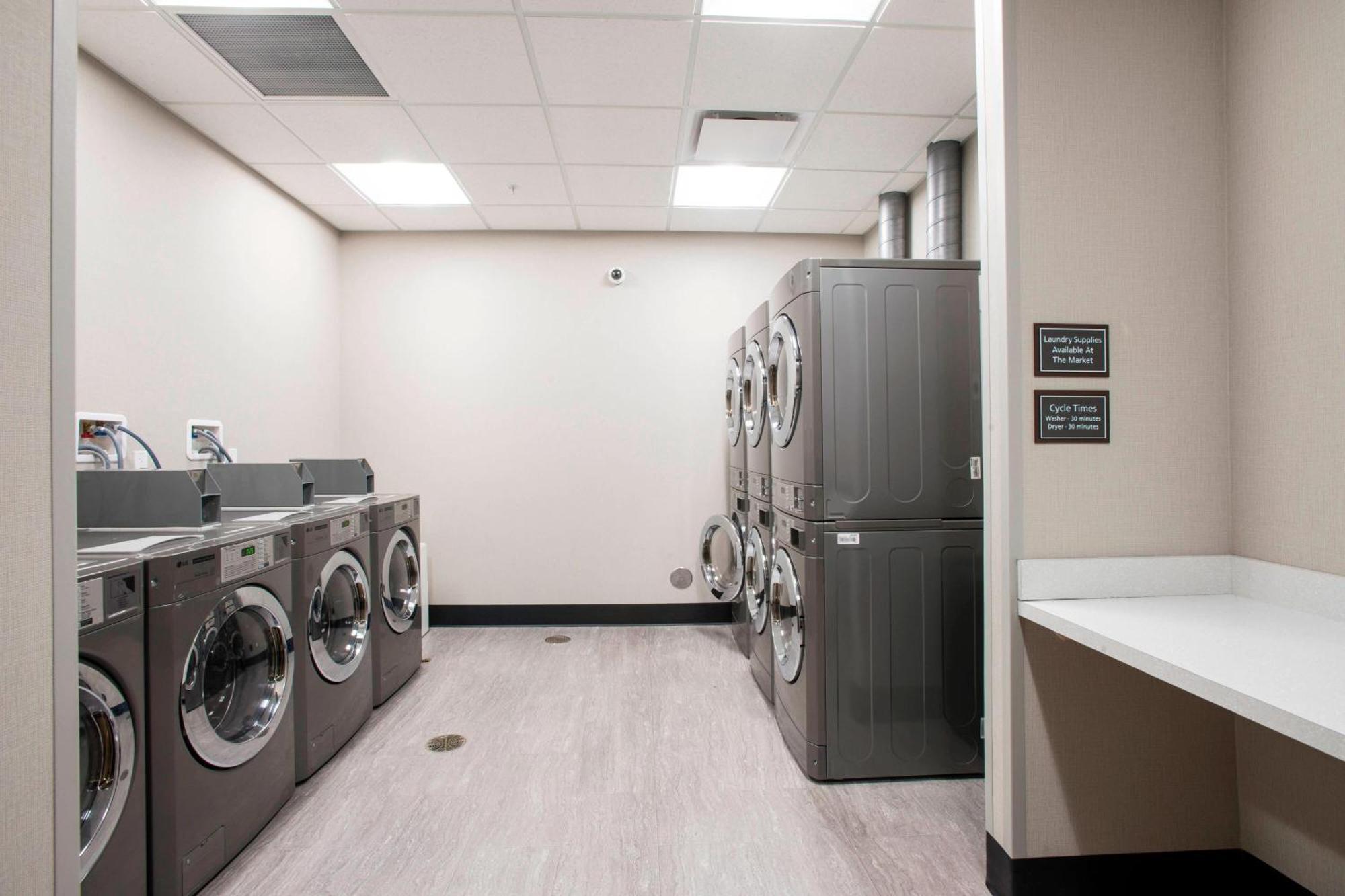 By Marriott Midtown/rookwood 3* Cincinnati